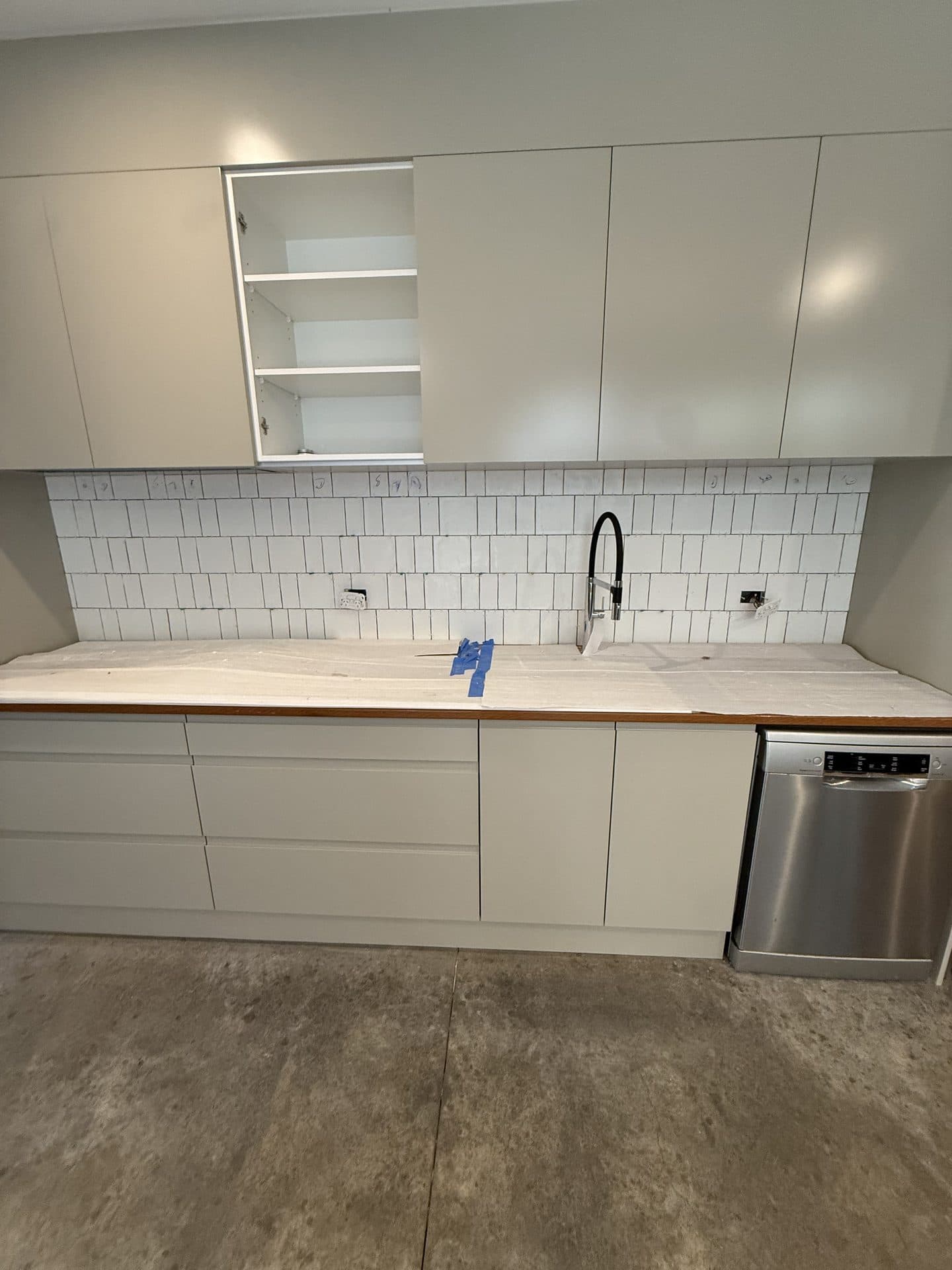 New kitchen splashback installation Sydney by S & T Tiling Renovations